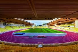 慕尼黑1860主席曾抱怨海纳未认出自己，拜仁球迷拉横幅回怼